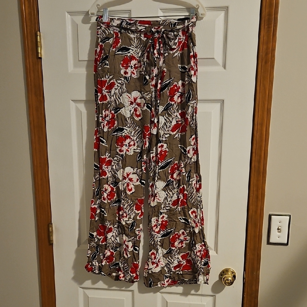 Lulumari Floral Wide Leg Rayon Pants